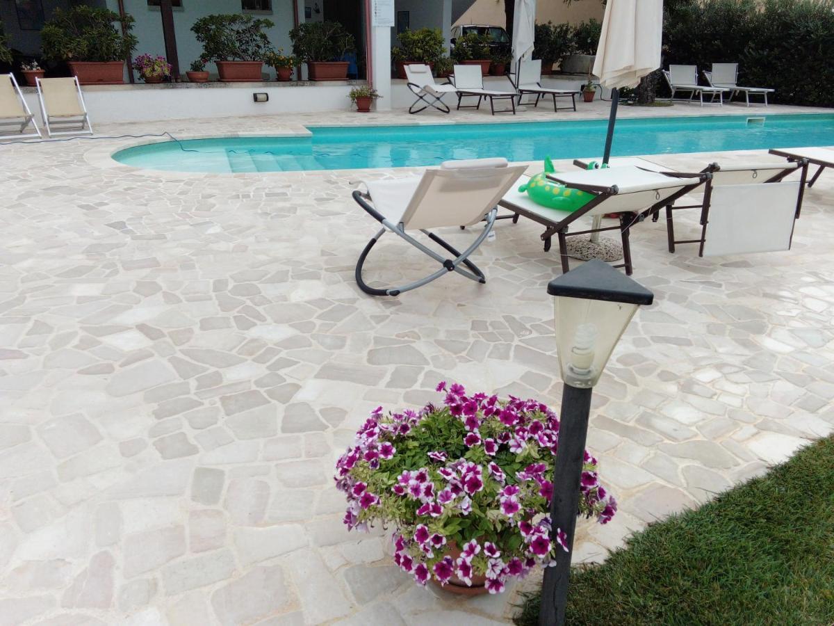 Casa Vacanza Augusto Uggiano La Chiesa Ngoại thất bức ảnh