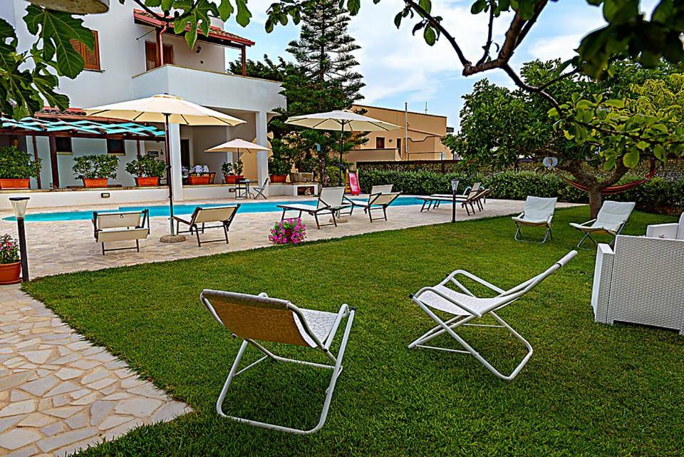 Casa Vacanza Augusto Uggiano La Chiesa Ngoại thất bức ảnh